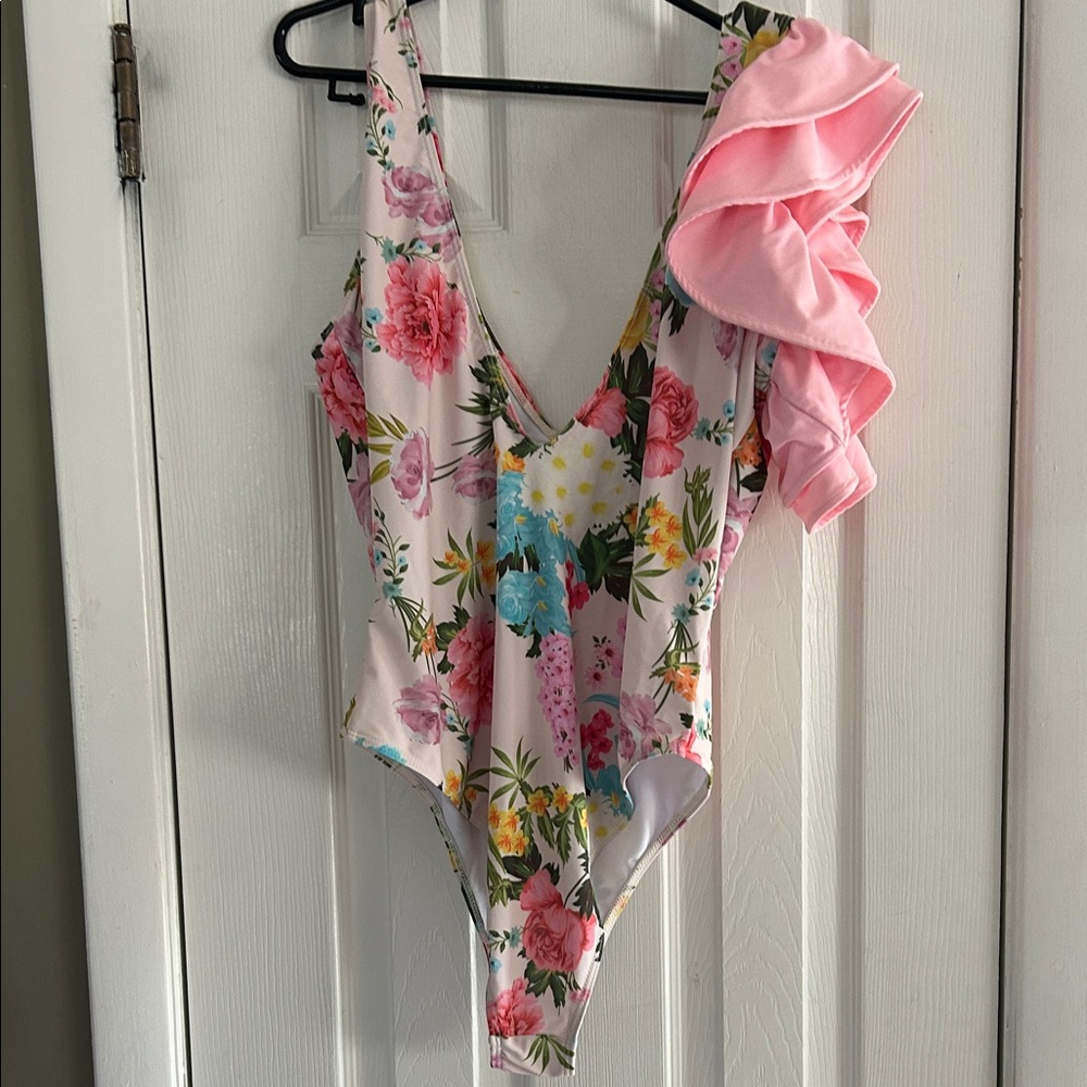 FLORAL 1PC BATHING SUIT W PINK RUFFLE SIZE XL NWOT